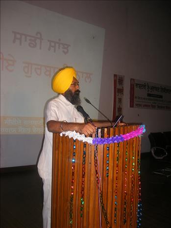 Dr. Varinderpal Singh, Chairman, Atam Pargas and Senior Soil Scientist, PAU, Ludhiana presented the brain storming key lecture.
