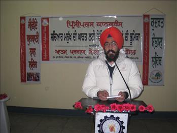 The participant teacher sharing his views.