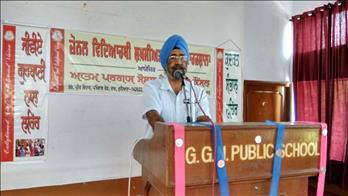 Respected Principal, G.G.N Public School, Ludhiana motivating the students.