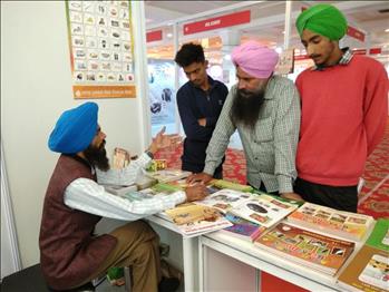 S. Baljinder Singh, interacting with the visitors