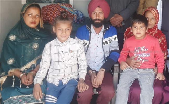Support to the family of late Tek Singh