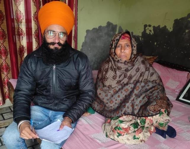 Support to the family of late Angrej Kaur